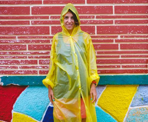 10 Rainy Day Outfit Ideas That Are Foolproof And Waterproof