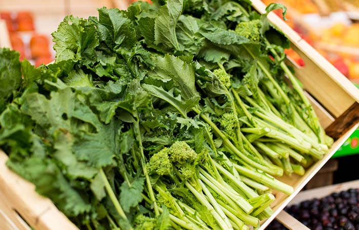 Turnip greens are high fiber foods for weight loss