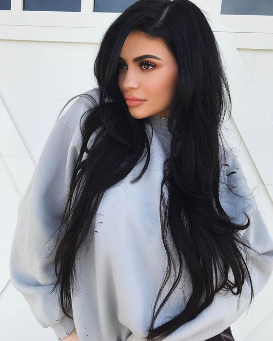 Kylie Jenner casually wavy long hairstyle