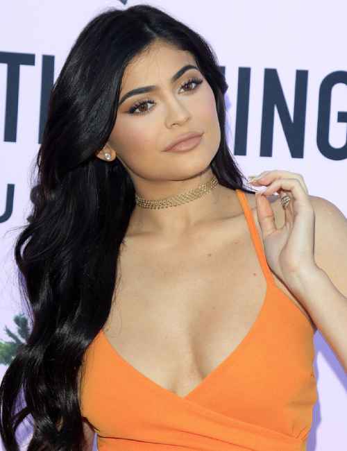 Kylie Jenner in a side swept hairstyle