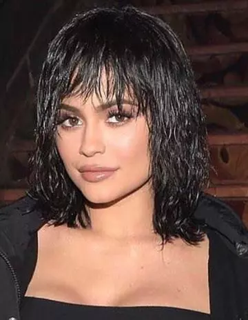Kylie Jenner wet hair look hairstyle