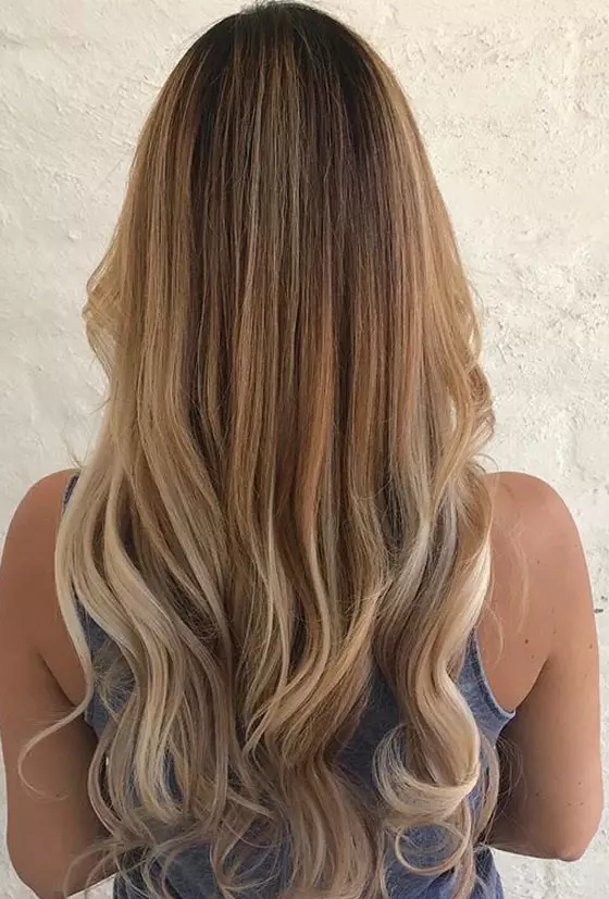 Honey blonde sombre hair color idea for all ages