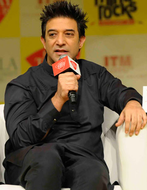Sumit Verma is among the leading Indian fashion designers