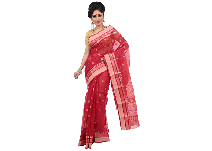Tant is one of the most popular Bengali sarees