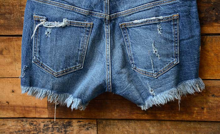 How To Make Ripped Jeans In 5 Diy Methods