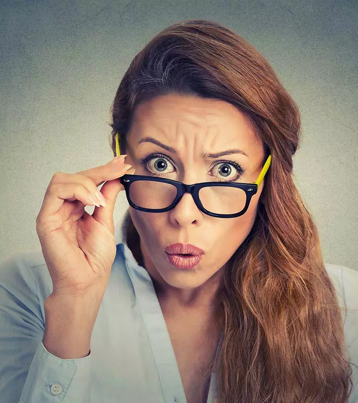 10 Things Girls Do Without Realizing And Guys LOVE Them!