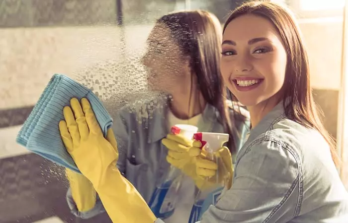 6.-Wipe-Glass-Surfaces