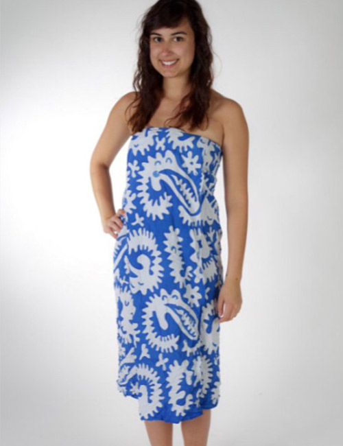Wear a sarong in a bandeau style