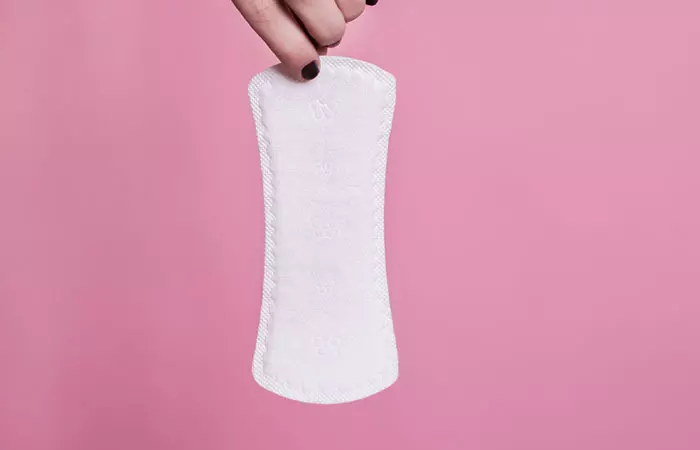 1. Wearing The Same Menstrual Pad Through the Day