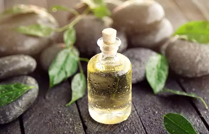 2. Australian Tea Tree Oil Skin Clearer
