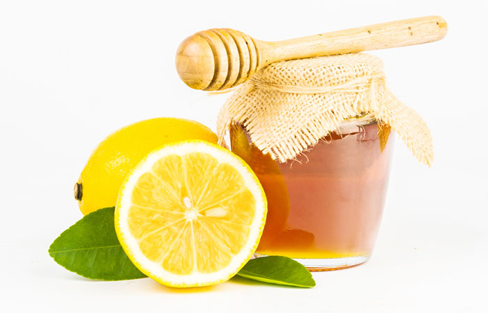 2.Honey, Lemon, And Oil Paste