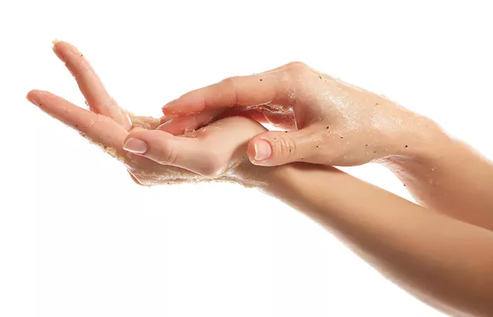How To Apply It On Your Hands