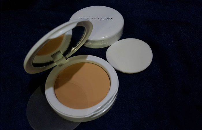 Maybelline White Superfresh Compact