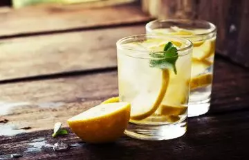 Lemon water to treat dehydration
