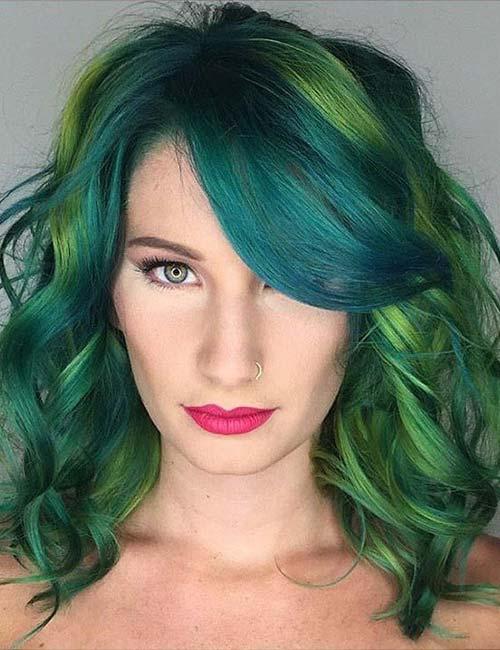 Emerald hair hairstyle with side-swept bangs