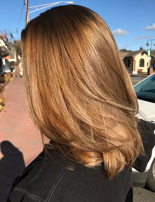 Light golden brown hair color that suits every skin tone