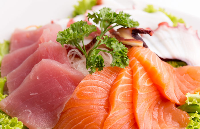 Tuna and salmon sashimi are good sources of fish oil