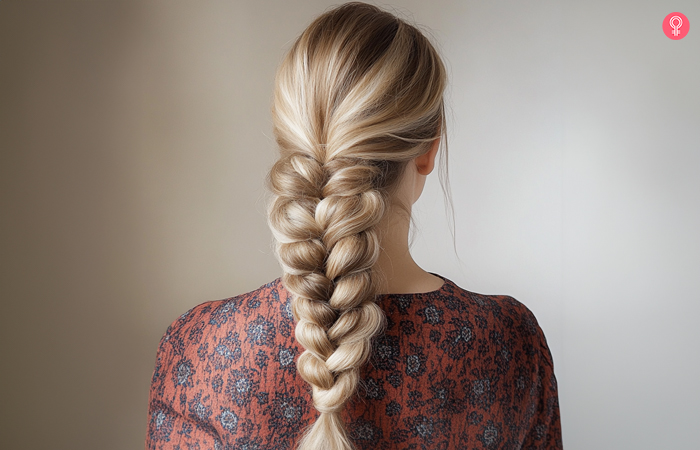 Pull-through braid to make your hair look voluminous