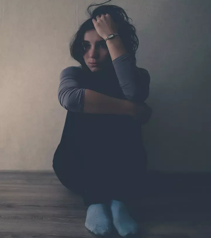 10 Early Warning Signs Of Mental Health Issues