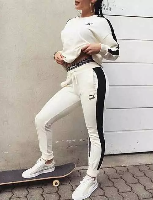 How to wear complete white joggers