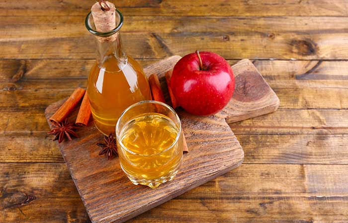 Homemade apple cider vinegar and essential oils mosquito repellent spray