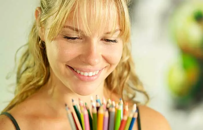 5. Use Color Pencils To Line Your Eyes 