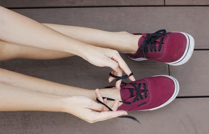 6. Don’t Wear Shoes That Are Too Old And Worn