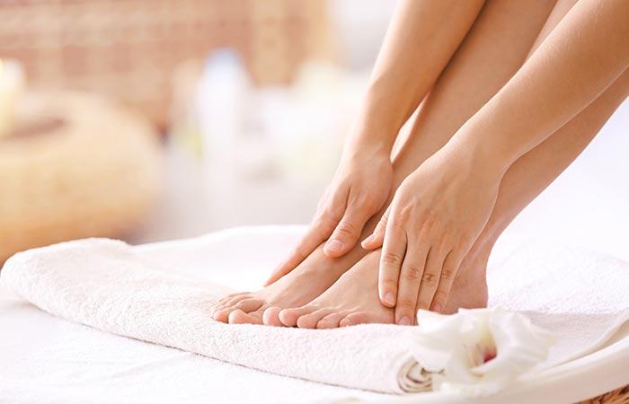 7. Don’t Leave Your Feet Wet After A Wash