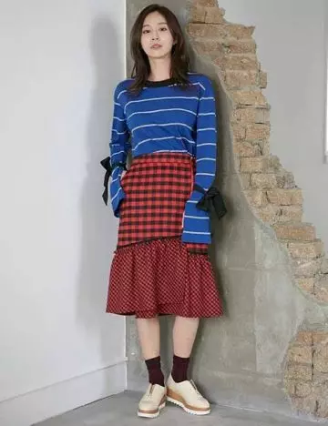 Look 10 of Korean clothing style