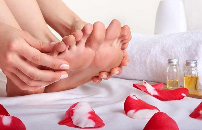 Home Remedies For Period Cramps - Foot Massage