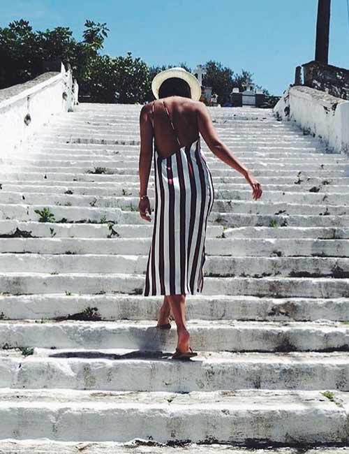 Fashion Tips - Between Horizontal And Vertical Stripes – Always Choose Vertical