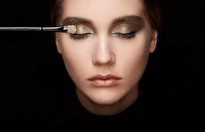 Eye shadow Intensifier