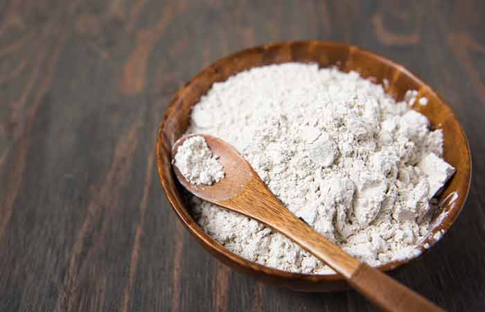 Diatomaceous earth to get rid of a silverfish infestation