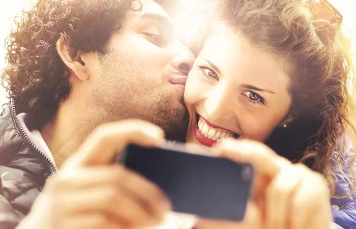 4. Pictures Of Kisses