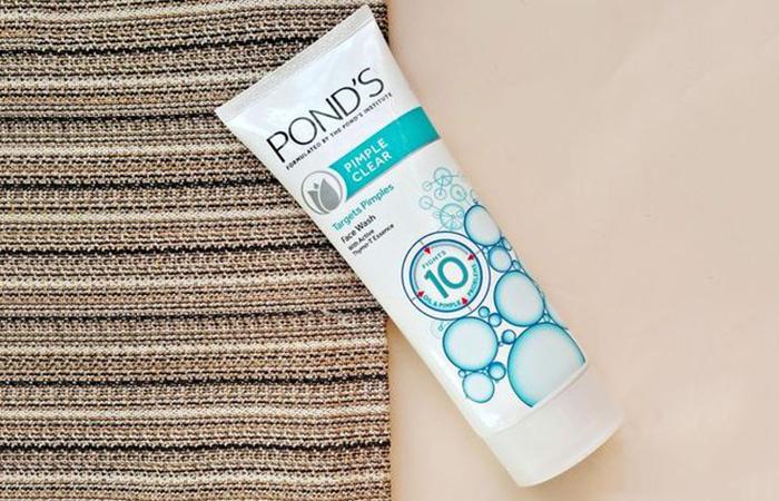 5.-Pond’s-Pimple-Clear-Face-Wash