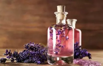 Lavender oil to fix pinched nerve in the neck