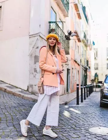 How to wear a colored blazer over culottes