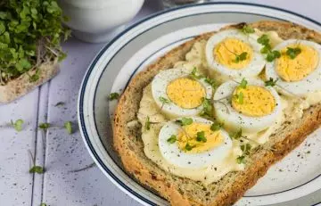 Egg open sandwich and green tea, a healthy breakfast recipe for weight loss