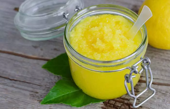 2. Vaseline, Honey, And Olive Oil Cream