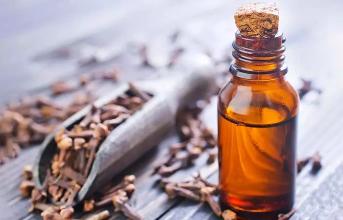 Clove oil to treat foot lumps