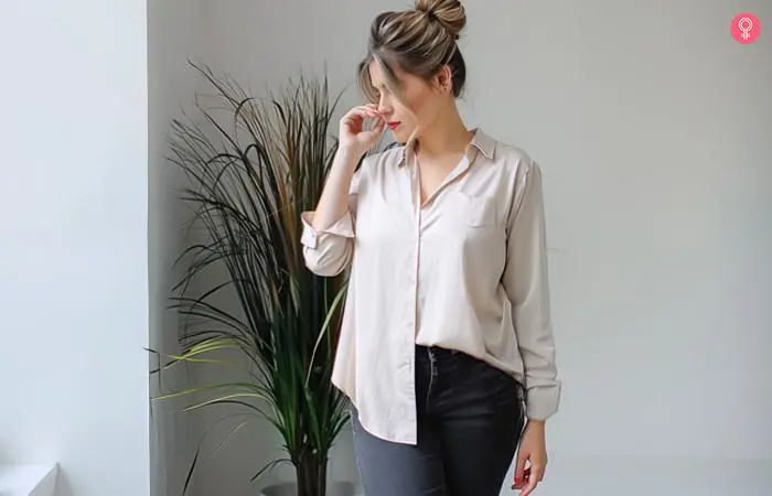 How to tuck in a shirt with a one-sided tuck