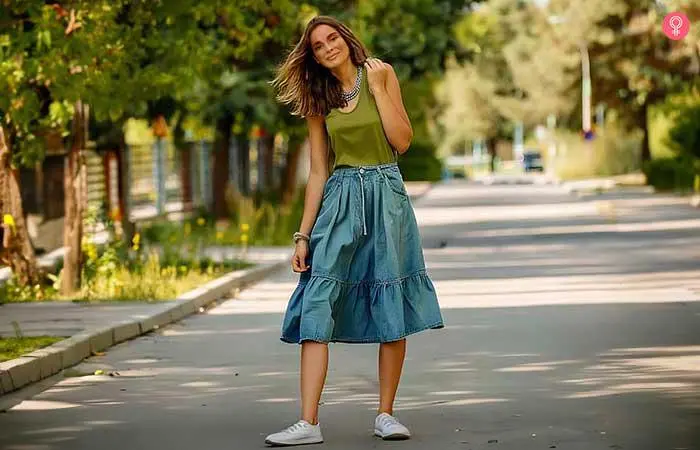 Woman wearing a chambray denim skirt