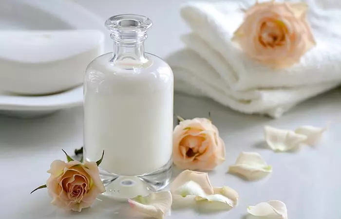 9. Soothe Your Skin With Milk 