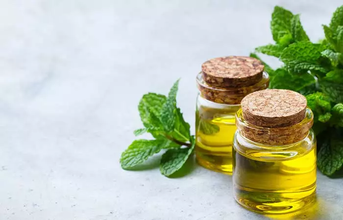 Peppermint oil to get rid of a black eye