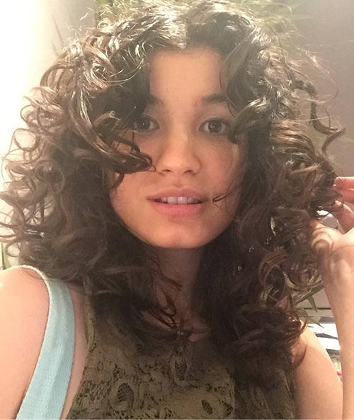  Curly Hairstyles With Bangs - Big Side Curls