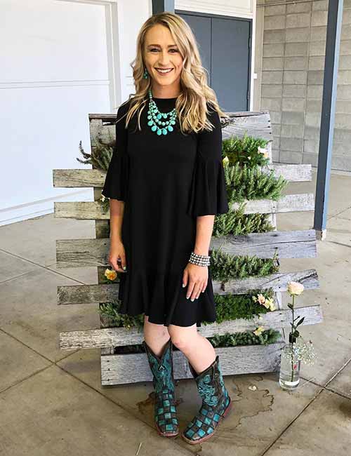 dress that goes with cowboy boots