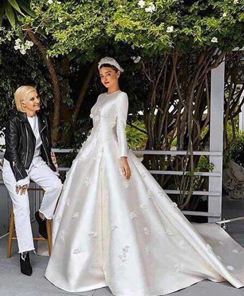 15 Beautiful Celebrity Wedding Dresses Of All Time!