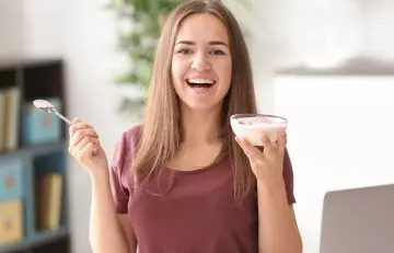 Plain Greek yogurt makes your butt bigger