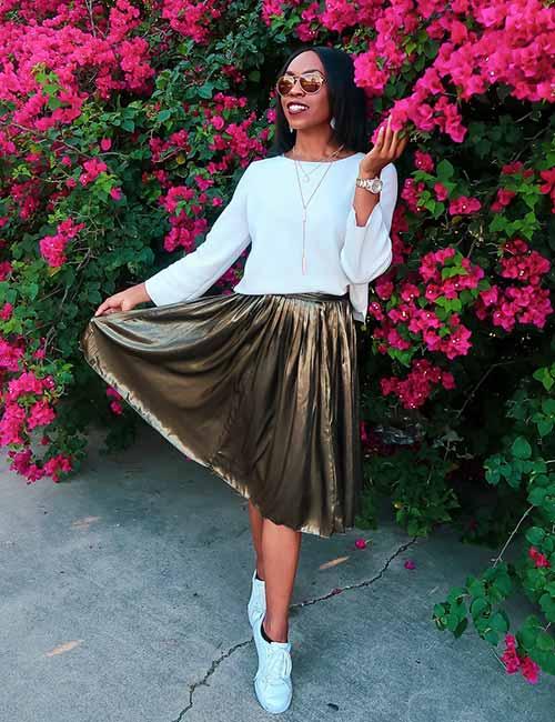 Gold long skirt discount outfit