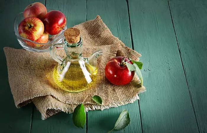 Apple cider vinegar to get rid of milia